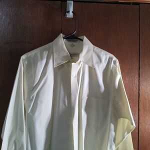 im selling a light yellow button down shirt
